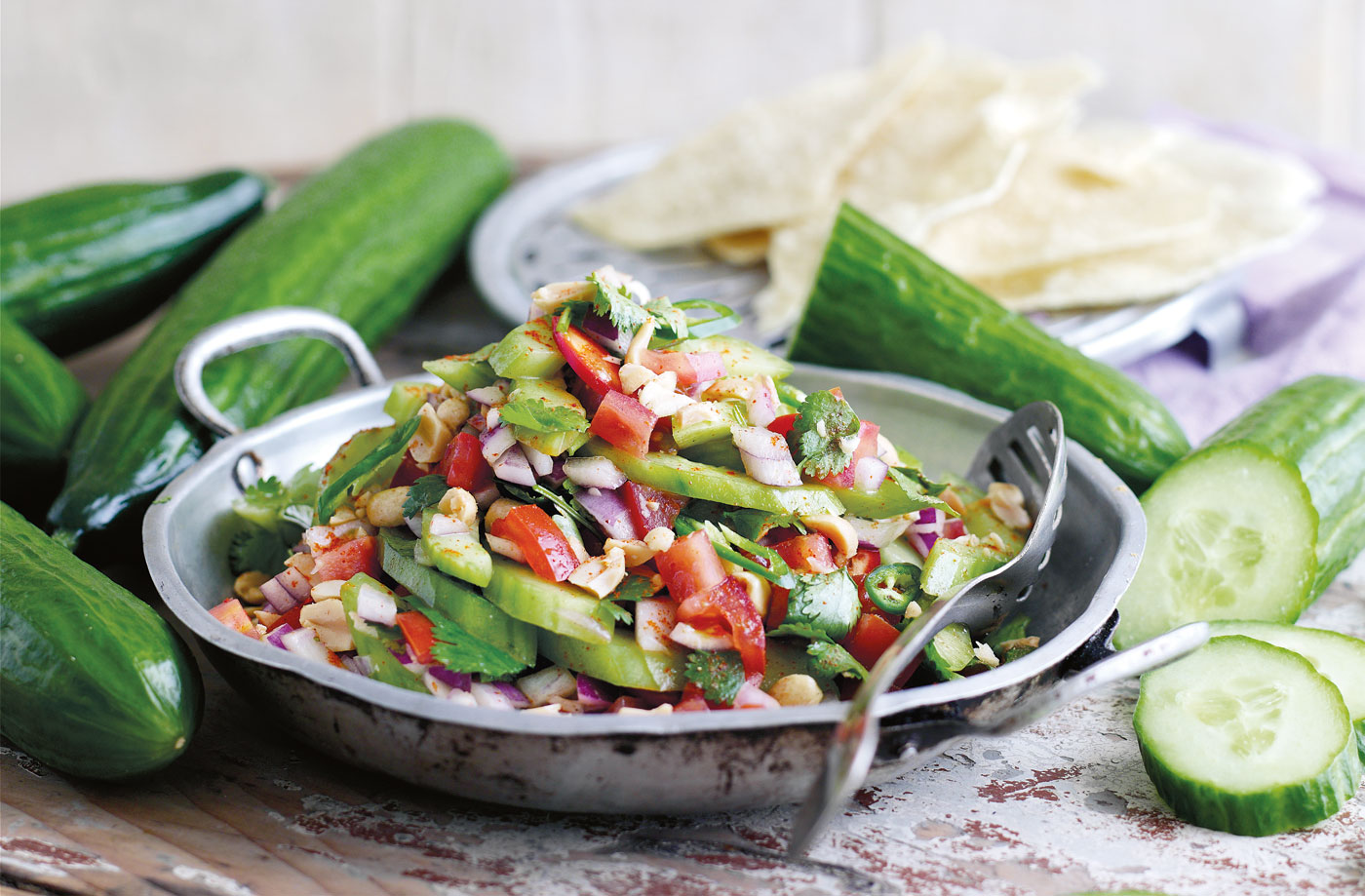 პომიდვრისა და კიტრის ინდური სალათა