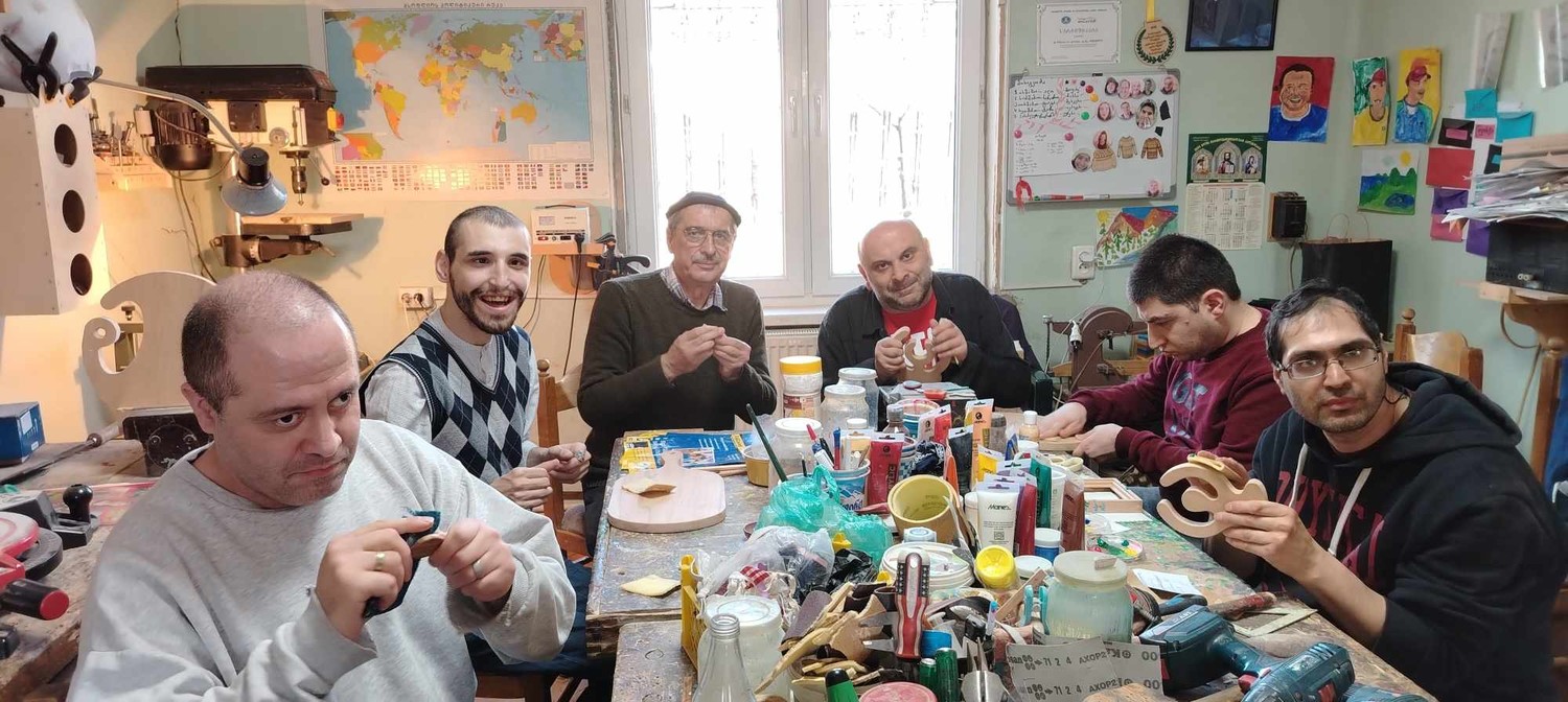 ❤სოციალური თერაპიის სახლი❤